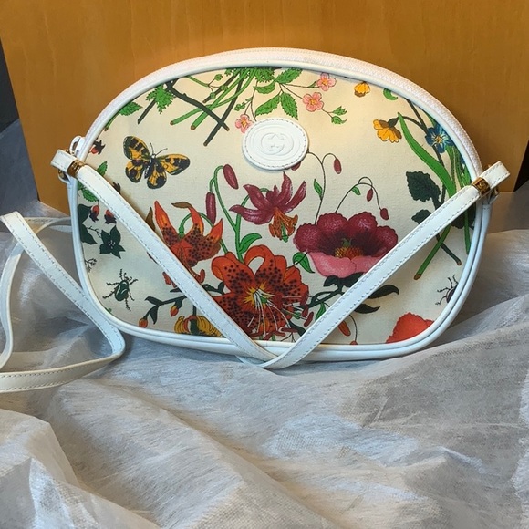 Gucci Handbags - Demanded Rare Gucci Flora Floral Vintage Crossbody